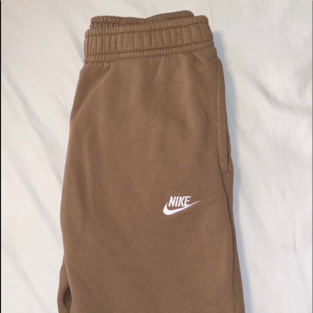 Men’s small Nike joggers